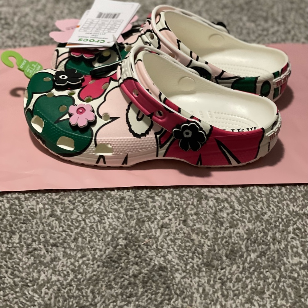 Marimekko Crocs Floral Clog Sandals in Pink, Green & White no longer made.
